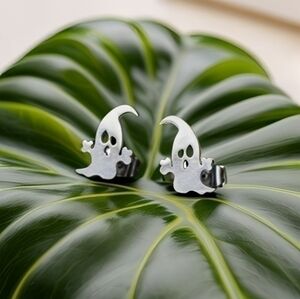ANTHROPOLOGIE HALLOWEEN GHOST STUD EARRINGS 1